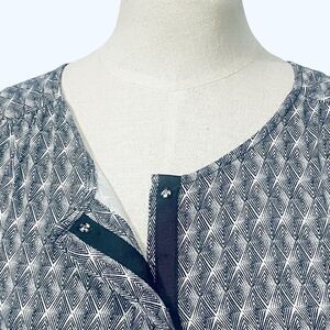 Kut From The Kloth Mixed Media Sleeveless Top